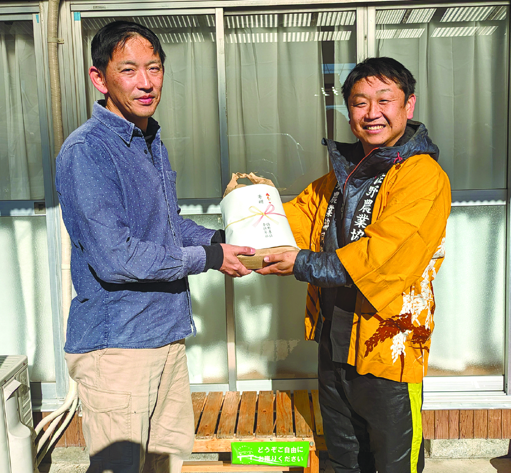 昨年12月、子ども食堂に米を寄贈