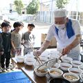 佐野ラーメンの伝統、次世代へ 「南天」店主が園児100人に振る舞う 20年続く人気イベント