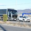 佐野・国道50号多重事故　茶殻運搬の運転手と業務委託元を書類送検、制限約3倍を過積載か