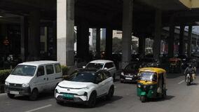 インドで拡大するＥＶ市場、海外メーカー参入で変化も